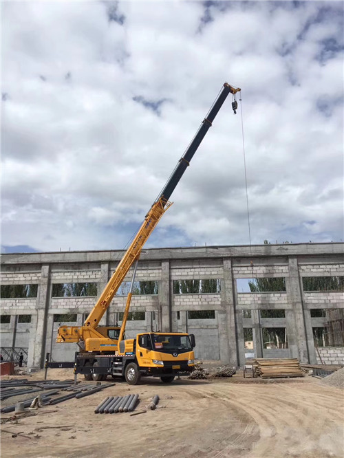 和平区吊装作业前会做设备检查吗？安全保障措施有哪些？